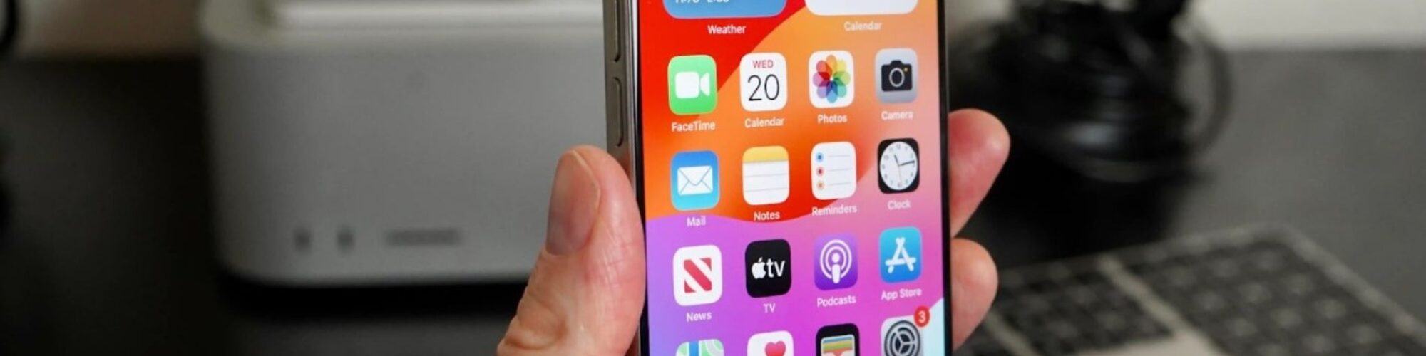 5 Signs You Need Glass-Only Repair for Your iPhone 15 Series